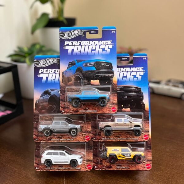 Hot Wheels 2026 Performance Trucks Silver Series Pack of 5