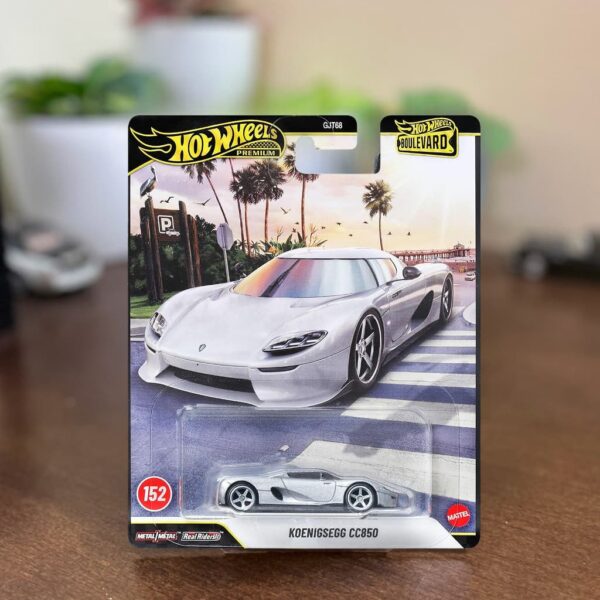 Hot Wheels Koenigsegg CC850 Boulevard Premium