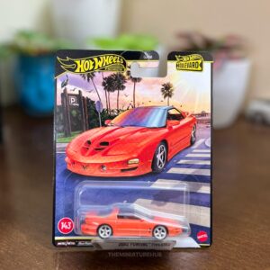 Hot Wheels 2002 Pontiac Firebird 143 Boulevard