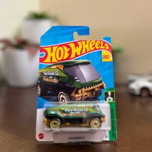 Hot Wheels Baja Bison T5 green diecast off road rally truck HW Green Speed series