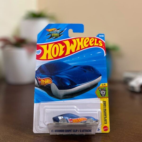 Hot Wheels El Segundo Coupe Clip blue diecast keychain Experimotors series
