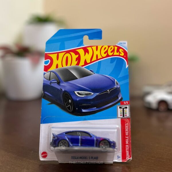 Hot Wheels Tesla Model S Plaid blue diecast Quarter Mile Heroes series
