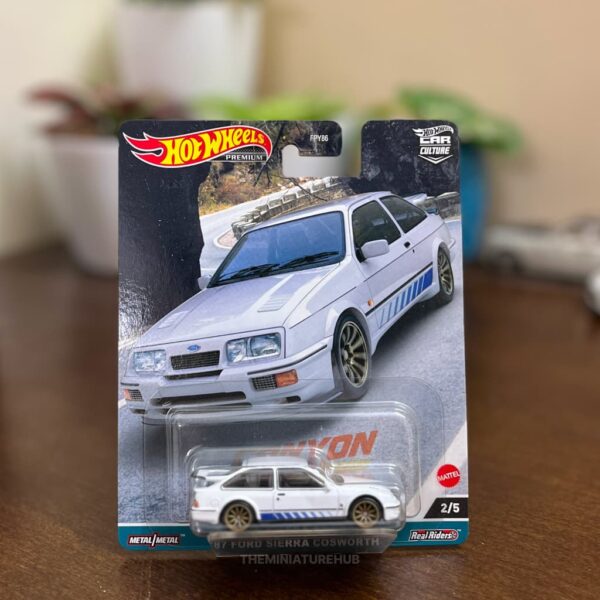 Hot Wheels Car Culture 1987 Ford Sierra Cosworth white diecast imported