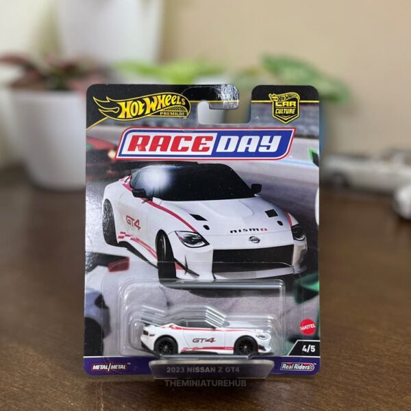 Hot Wheels Car Culture 2023 Nissan Z GT4 white diecast racer Race Day